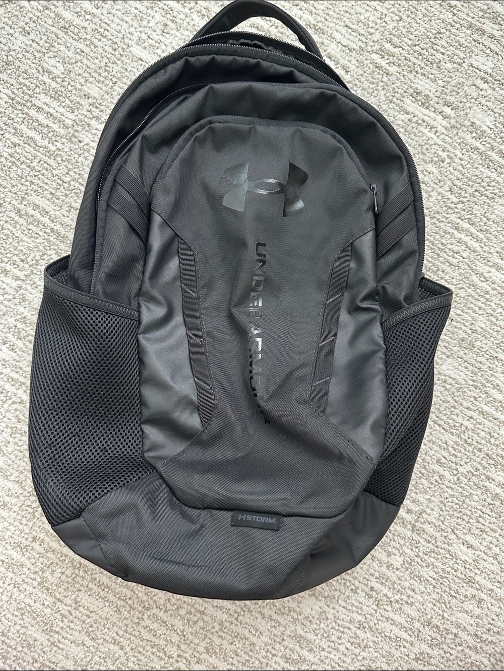 Under Armour Hustle 6.0 Black Backpack